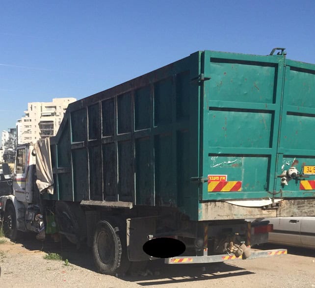 קונים משאיות לפירוק